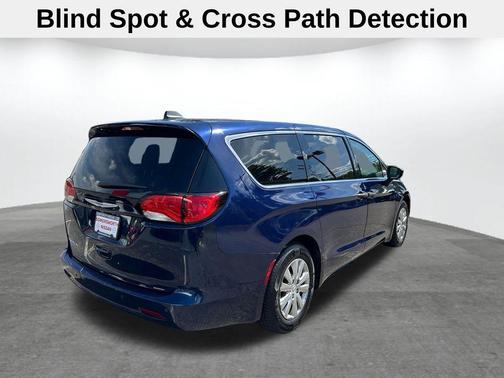 Jazz Blue Pearlcoat 2018 Chrysler Pacifica L