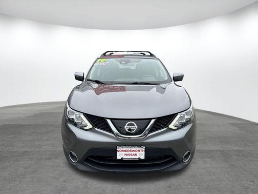 Gun Metallic 2019 Nissan Rogue Sport SL
