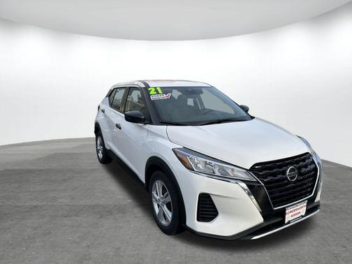 2021 Nissan Kicks S