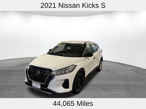 2021 Nissan Kicks S