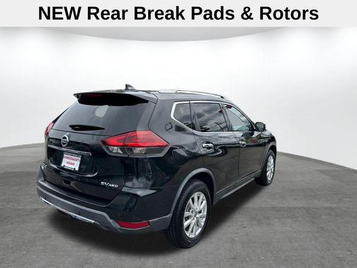 Magnetic Black Pearl 2019 Nissan Rogue SV