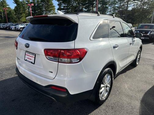 2017 Kia Sorento LX