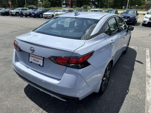 2025 Nissan Versa 1.6 SV