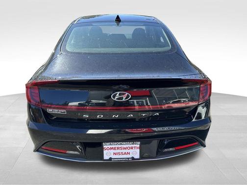 2022 Hyundai SONATA SE