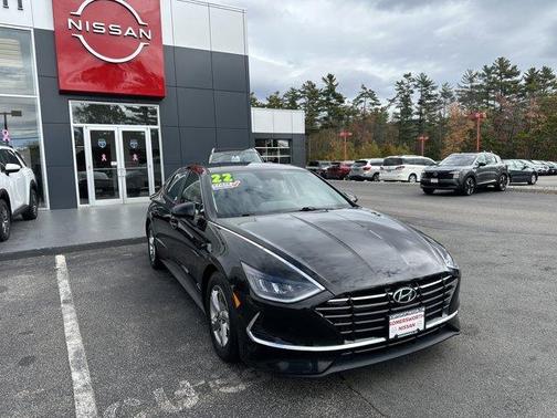2022 Hyundai SONATA SE