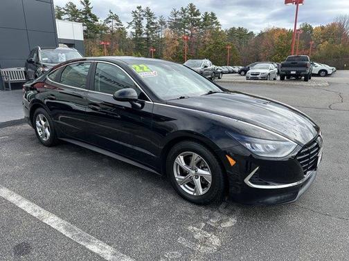 2022 Hyundai SONATA SE
