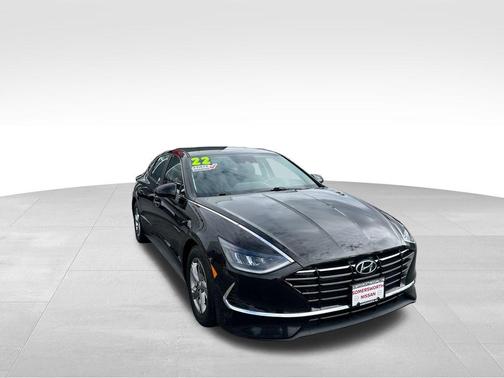 2022 Hyundai SONATA SE