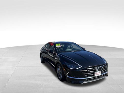 2022 Hyundai SONATA SE