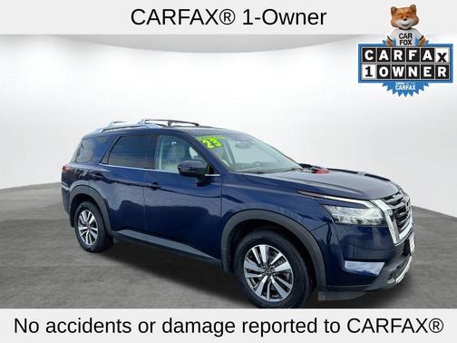 2023 Nissan Pathfinder SL