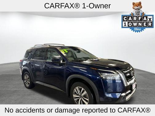 2023 Nissan Pathfinder SL