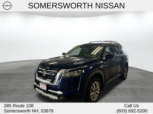 2023 Nissan Pathfinder SL