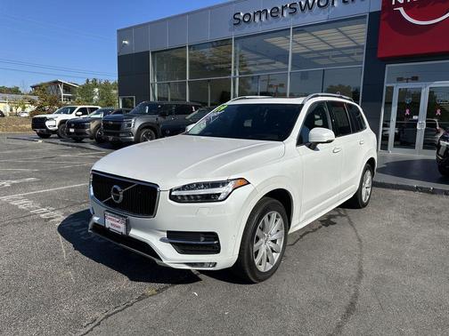 2019 Volvo XC90 T6 Momentum