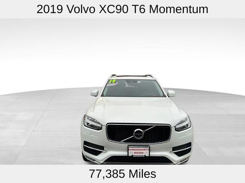 2019 Volvo XC90 T6 Momentum