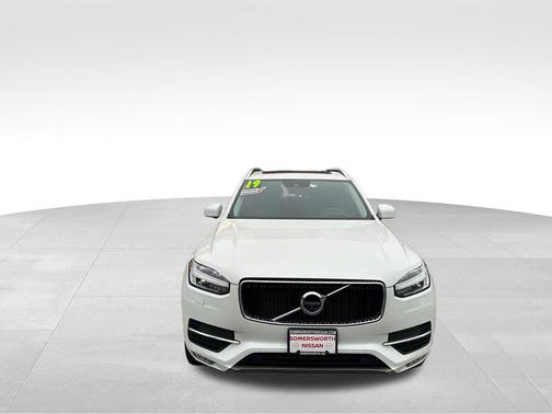 2019 Volvo XC90 T6 Momentum