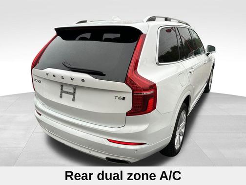 2019 Volvo XC90 T6 Momentum