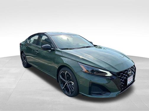 Green 2026 Nissan Altima SR