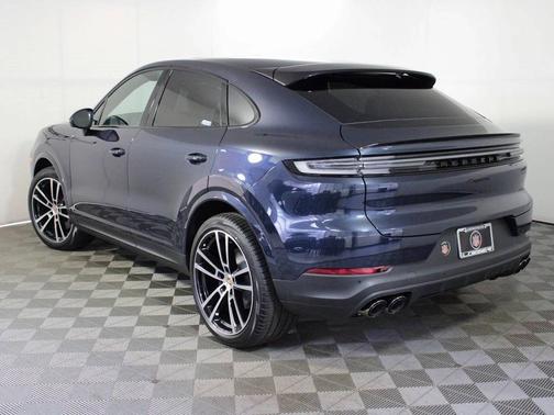 2025 Porsche Cayenne 