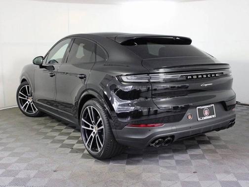 2025 Porsche Cayenne 