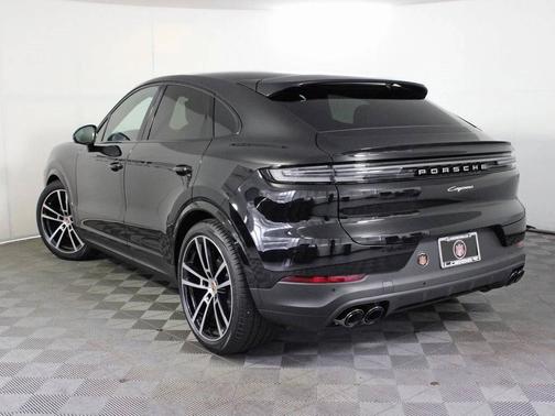 2025 Porsche Cayenne 