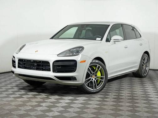 2023 Porsche Cayenne 