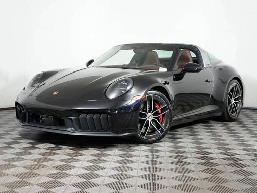 Jet Black Metallic 2025 Porsche 911