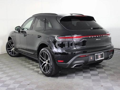 2025 Porsche Macan 