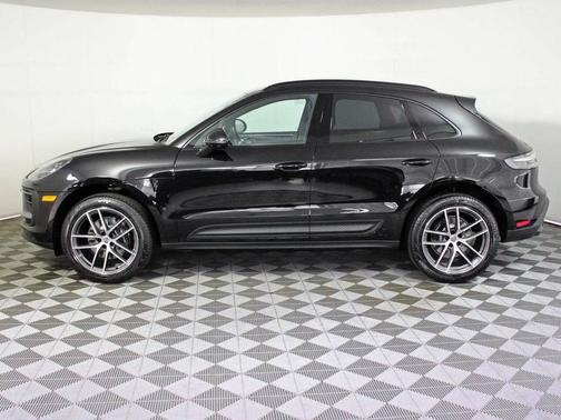 Jet Black Metallic 2026 Porsche Macan