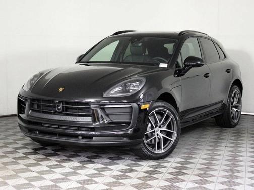 Jet Black Metallic 2026 Porsche Macan