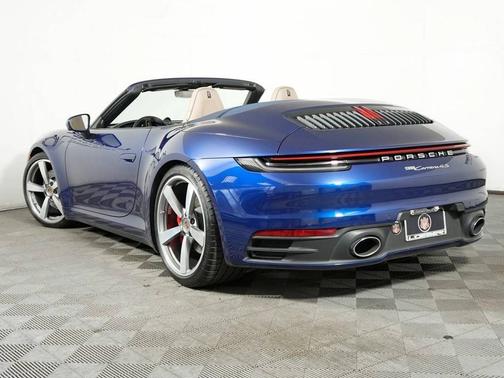 Gentian Blue Metallic 2020 Porsche 911