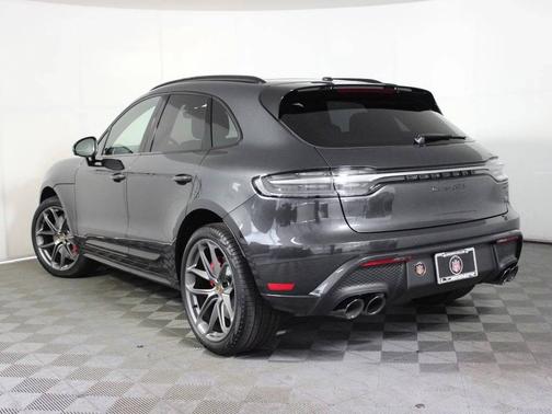 Volcano Grey Metallic 2026 Porsche Macan