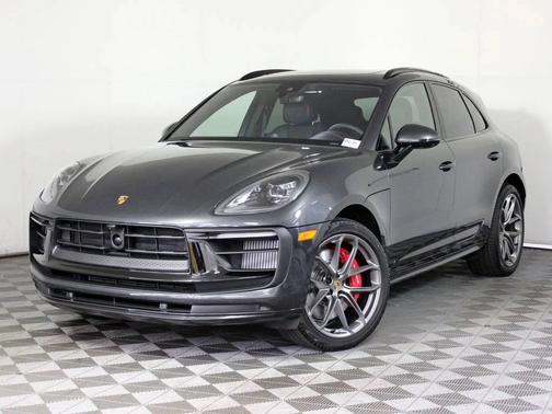 Volcano Grey Metallic 2026 Porsche Macan