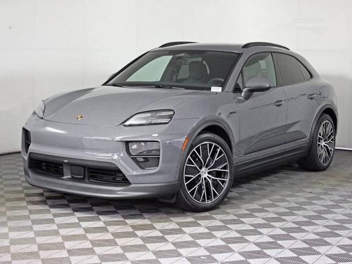 2025 Porsche Macan 