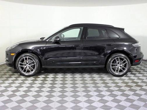 Jet Black Metallic 2026 Porsche Macan
