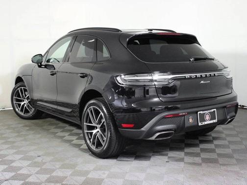 Jet Black Metallic 2026 Porsche Macan