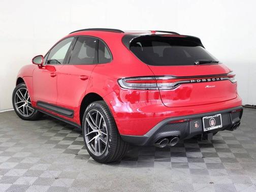 2025 Porsche Macan 