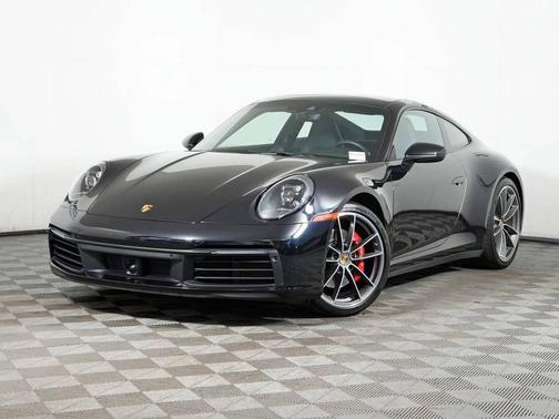 Jet Black Metallic 2020 Porsche 911