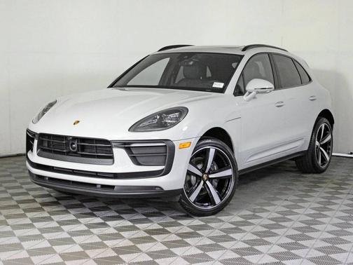 2026 Porsche Macan 