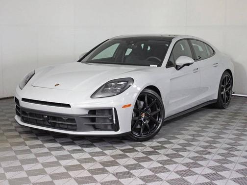 2025 Porsche Panamera 