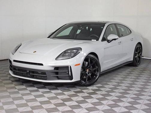 2025 Porsche Panamera 