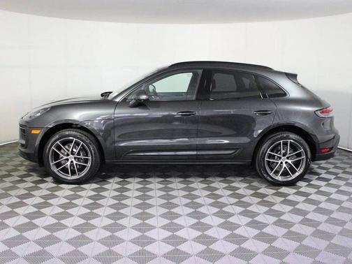 Volcano Grey Metallic 2026 Porsche Macan