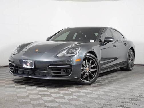 Volcano Grey Metallic 2023 Porsche Panamera