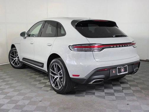Chalk 2026 Porsche Macan