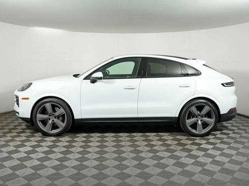 2024 Porsche Cayenne 
