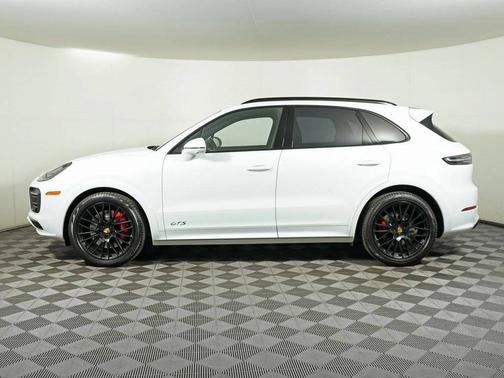 2023 Porsche Cayenne 