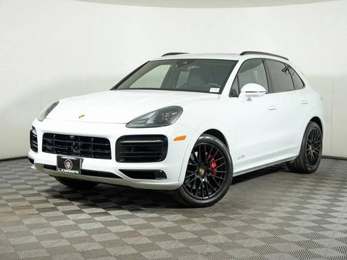 2023 Porsche Cayenne 