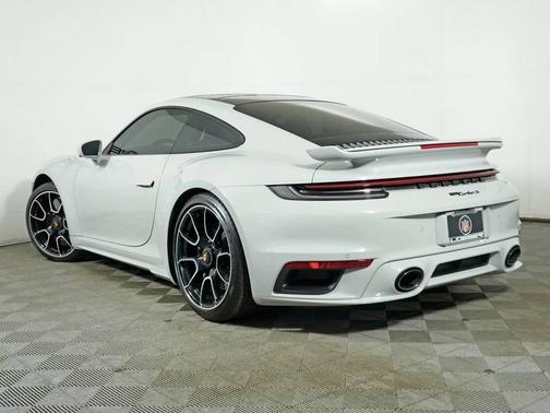 Chalk 2022 Porsche 911