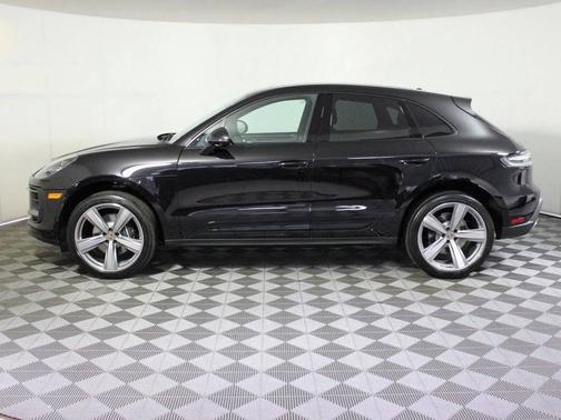 Jet Black Metallic 2026 Porsche Macan