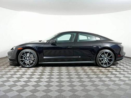 2023 Porsche Taycan 