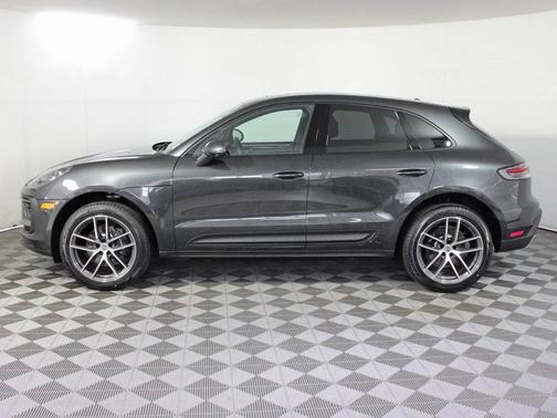 2025 Porsche Macan 