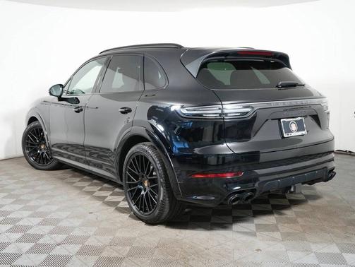 2021 Porsche Cayenne 